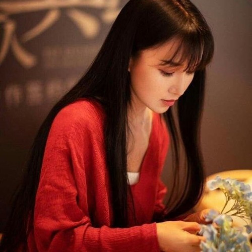 Động thái “ngược” căng của Lý Tử Thất sau “bão” comments bị cho là kém sắc ngoài đời ảnh 7