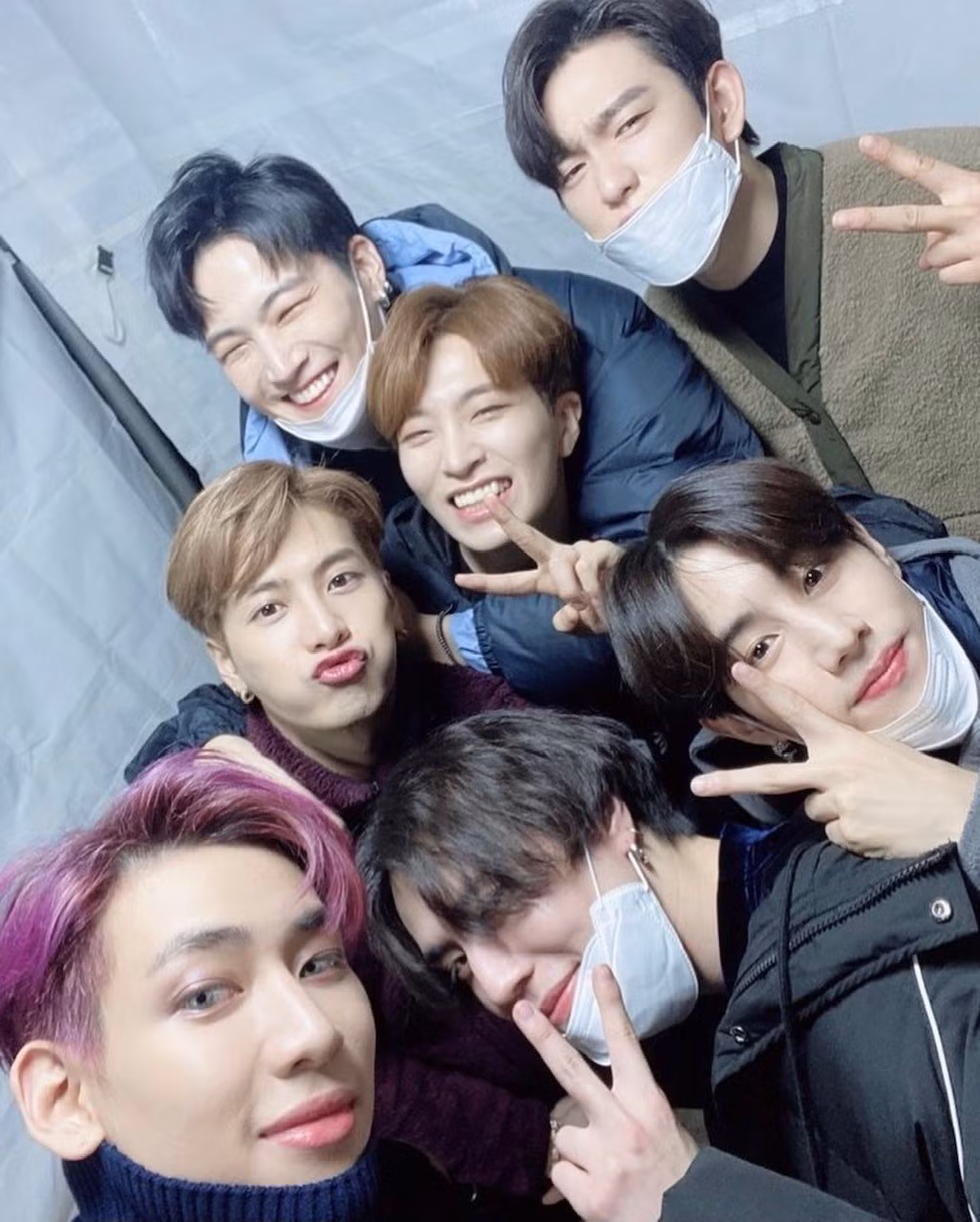 GOT7 trấn an fan trước “cú sốc” tan rã của nhóm; IU và Chungha đối đầu nhau vào cuối tháng ảnh 7