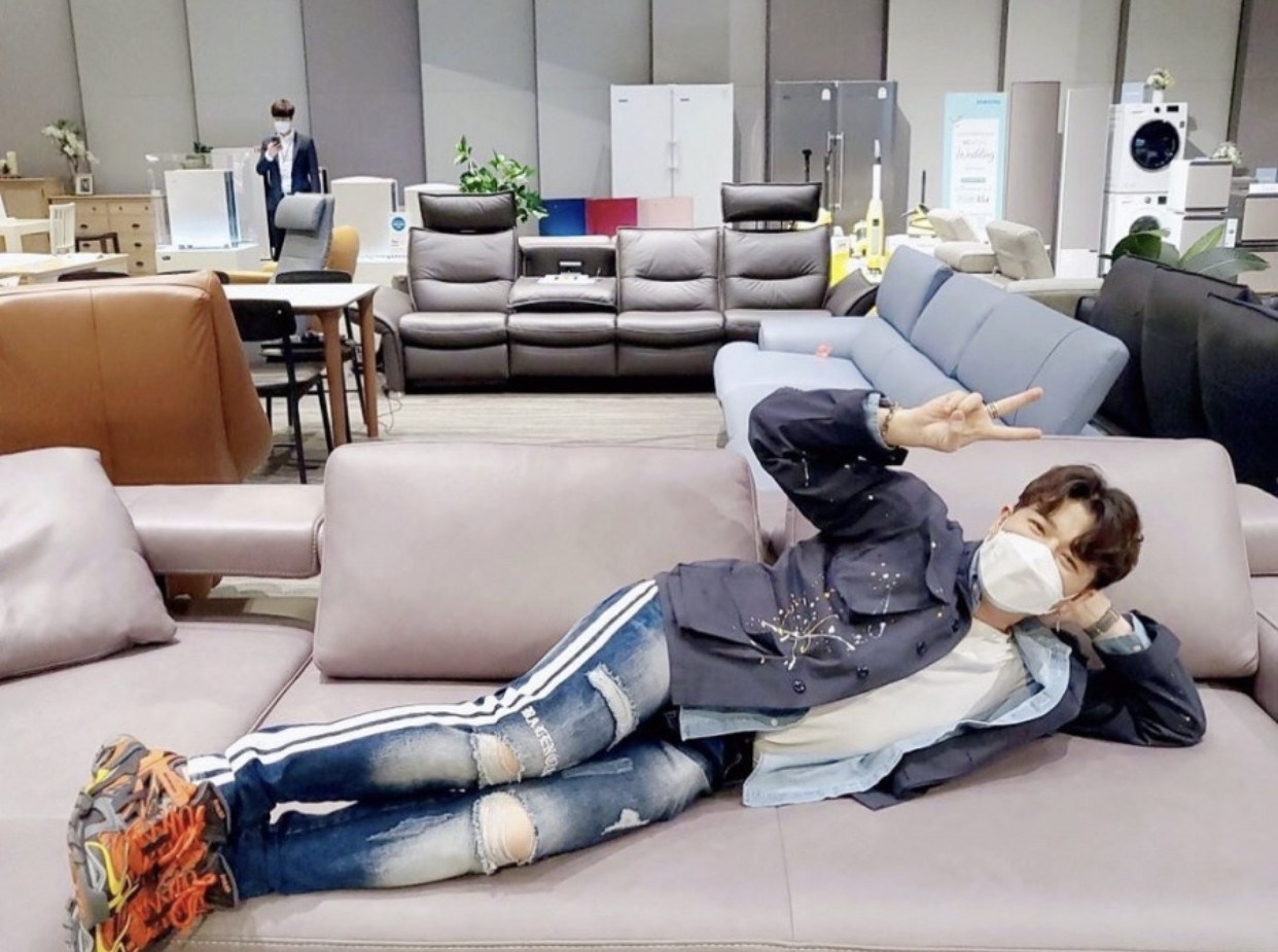 [Đẹp] ShinDong (SJ) khoe body “hot” và chia sẻ bí quyết giảm 37 cân sau 5 tháng ảnh 1