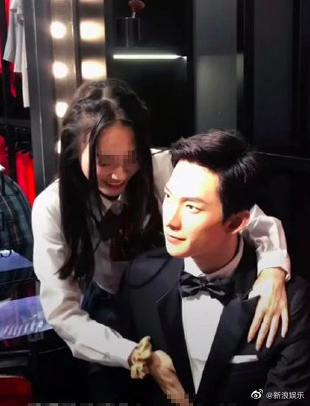 Ngạc nhiên trước diện mạo chênh lệch của ‘Dương Quá – Tiểu Long Nữ’ Singapore sau 22 năm ảnh 9