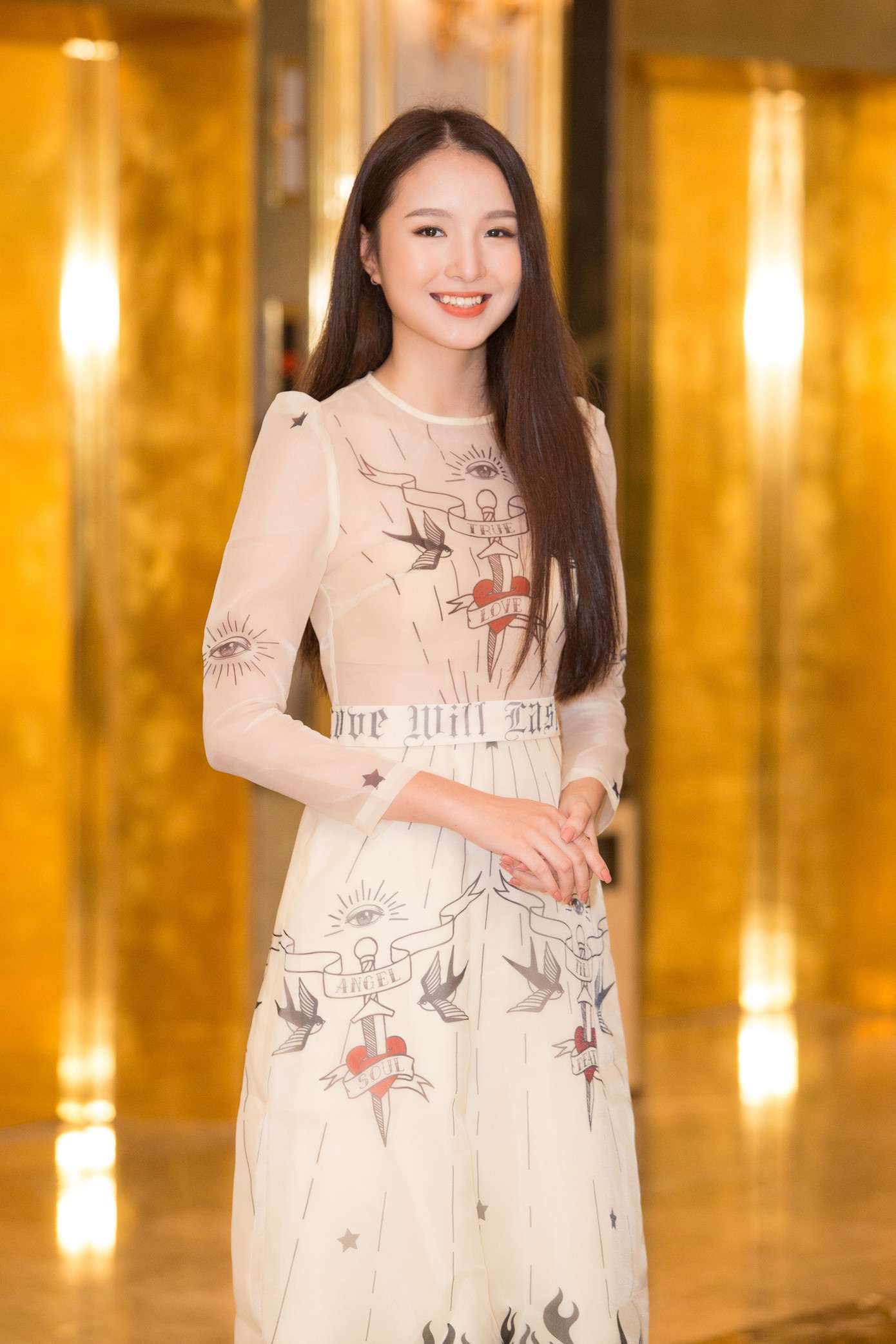 Thí sinh người Tày diện trang phục dân tộc thi Sơ khảo phía Bắc Hoa hậu Việt Nam 2020 ảnh 3