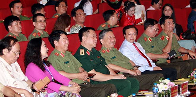 Liên hoan Nghệ thuật sân khấu toàn quốc tế về ‘Hình tượng người chiến sĩ công an ảnh 2