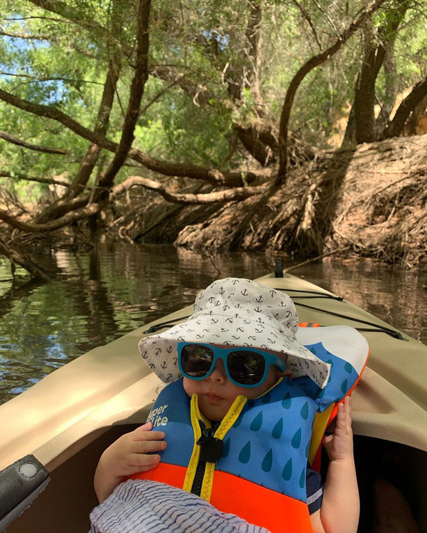 Tranh cãi gay gắt vụ bé trai 6 tháng tuổi trượt nước mạo hiểm ảnh 5