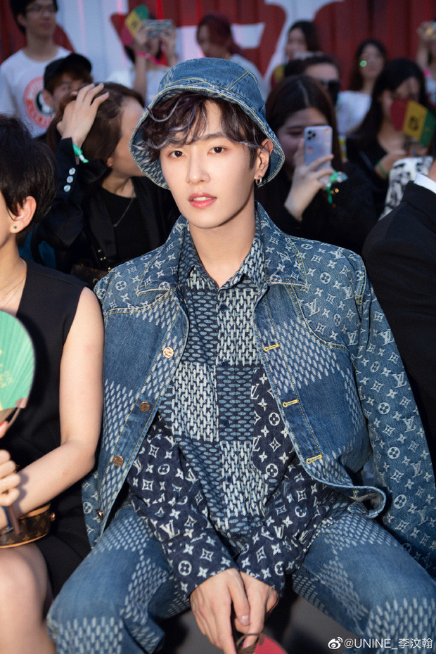 Địch Lệ Nhiệt Ba mặc váy bó sát khoe đường cong quyến rũ đến ‘bức thở’ ảnh 6