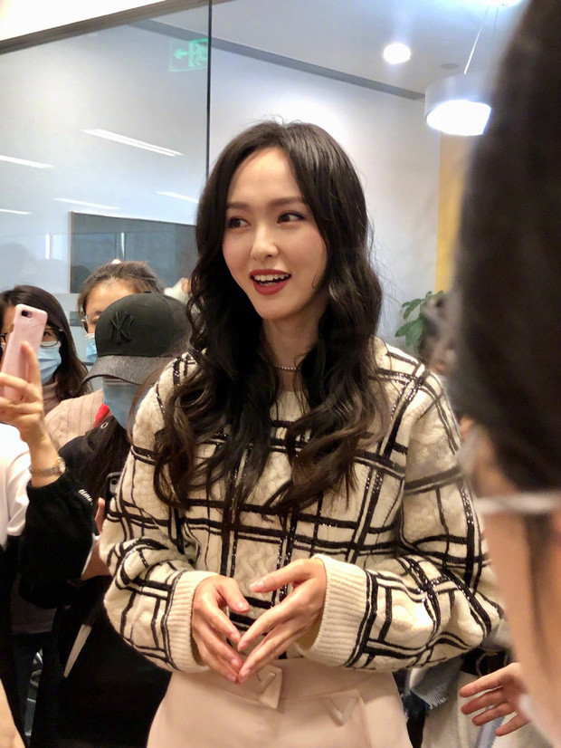 Hú hồn với nhan sắc già nua, lão hóa không qua chỉnh sửa của Triệu Vy ảnh 14