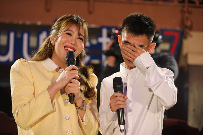 ‘Chàng chăn bò’ So Y Tiết bật khóc trên truyền hình, vui sướng khi song ca cùng Đan Trường ảnh 2