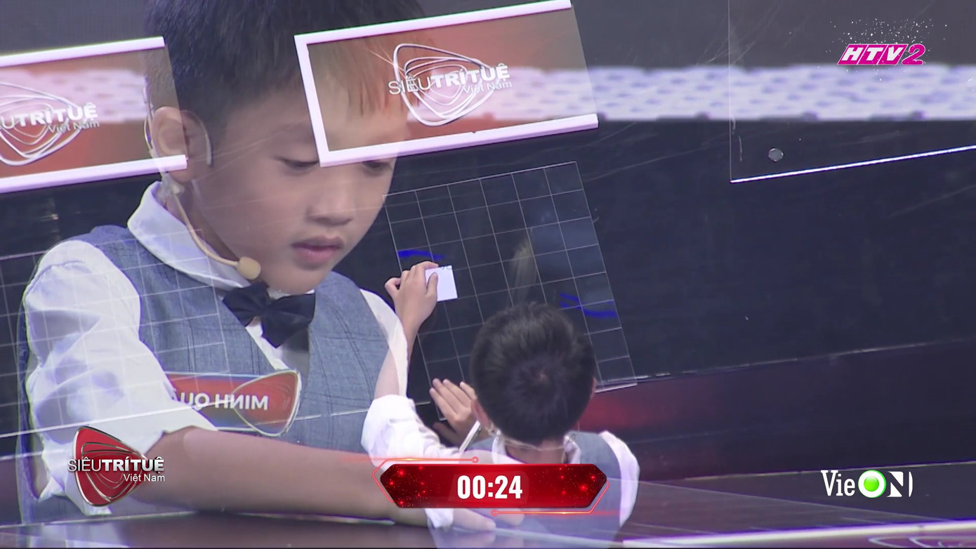 Cậu bé 7 tuổi có trí nhớ siêu phàm tại Siêu trí tuệ khiến Trấn Thành, Tóc Tiên chào thua ảnh 1