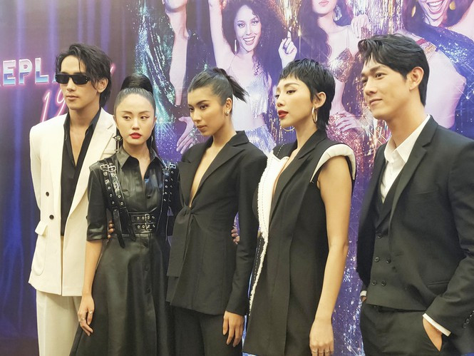 Đồng Ánh Quỳnh sụt sùi khóc vì lỡ đấm Tóc Tiên choáng váng, chảy máu mũi ảnh 4