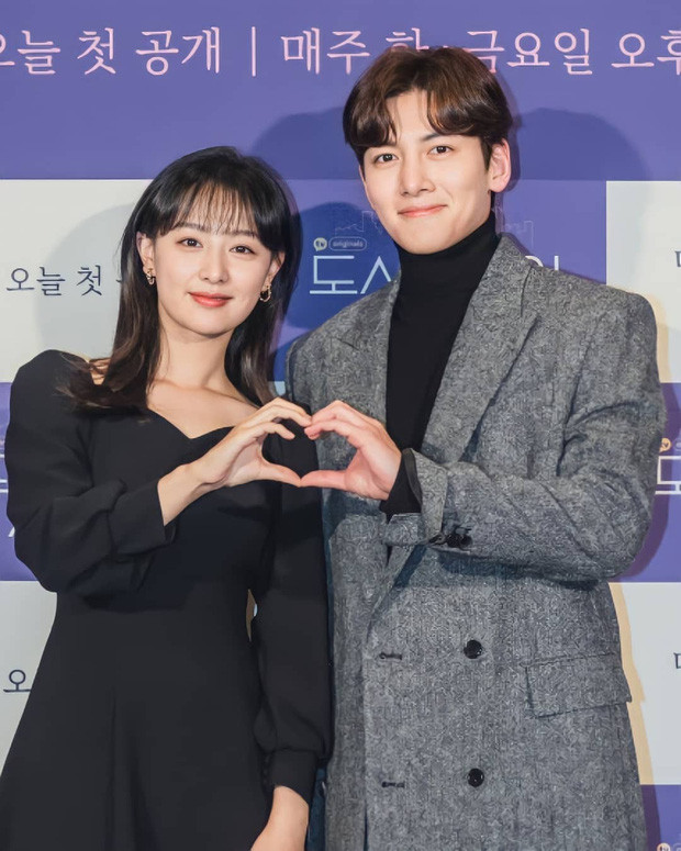 Mê mẩn nhan sắc ngọt ngào tuổi 18 của Chương Tử Di ảnh 5