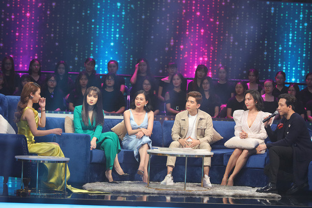 'Người ấy là ai' 12: Cầu thủ có vợ Hoa khôi và sao bóng rổ cao 1m93, nữ chính chọn ai? ảnh 1