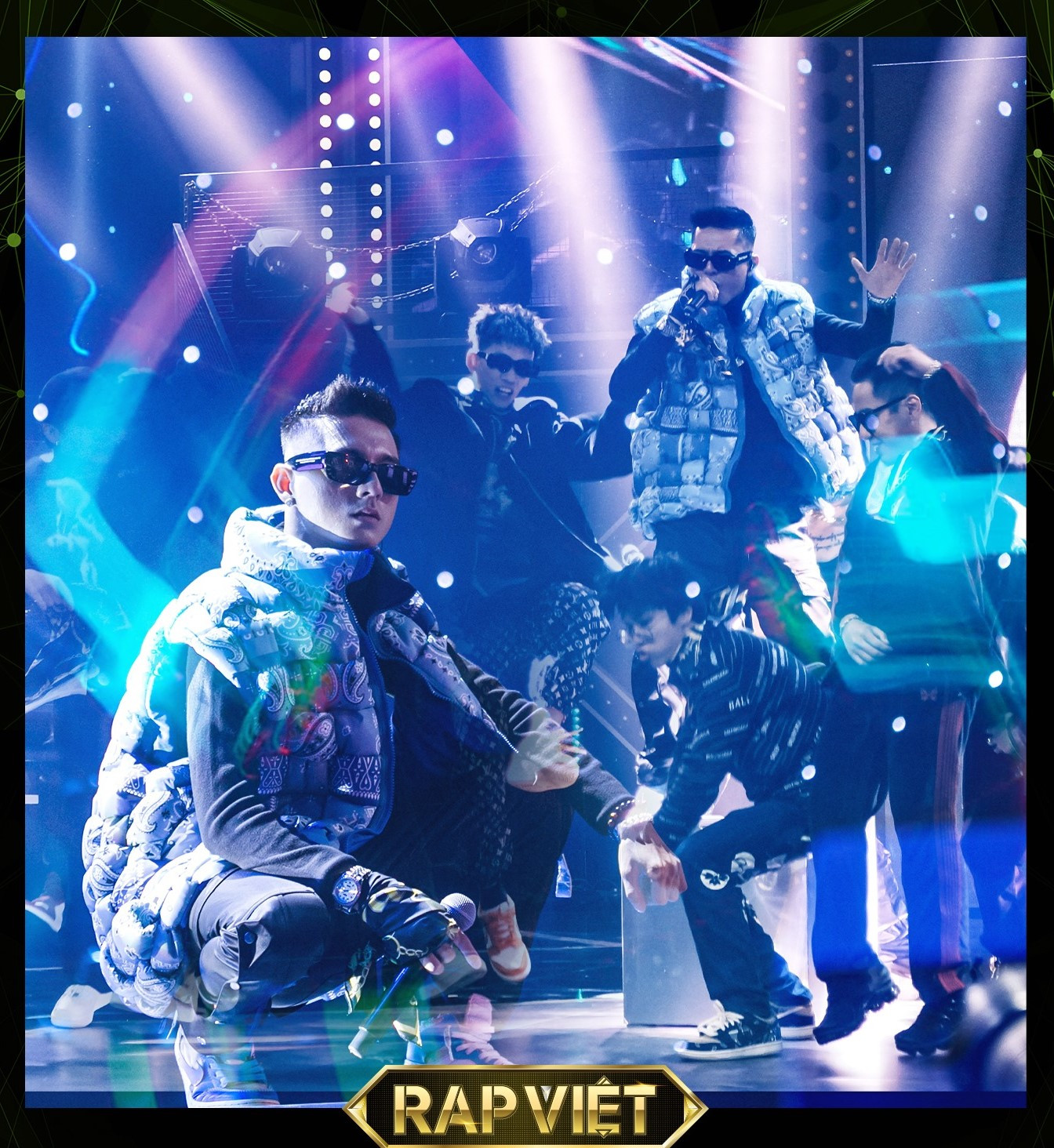 Chung kết Rap Việt: Rap về miền Trung, Gonzo khiến Trấn Thành một lần nữa rơi nước mắt ảnh 7