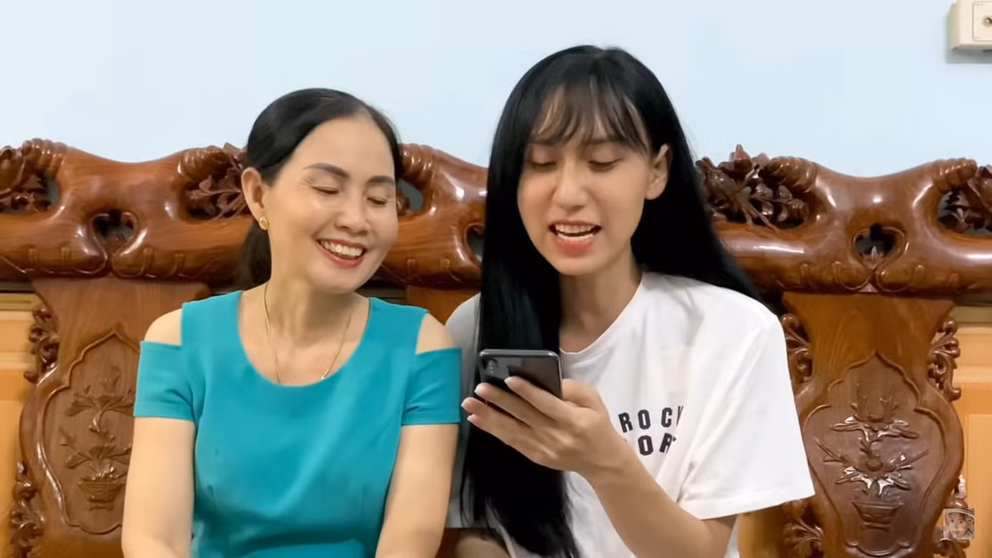 Mẹ Lynk Lee biết 'sự khác lạ' của con từ 3 tuổi và ủng hộ con chuyển giới ảnh 2