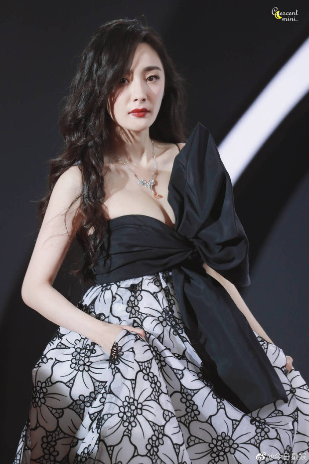 'Lý Mạc Sầu' Trương Hinh Dư gây bất ngờ vì cạo trọc đầu ảnh 6