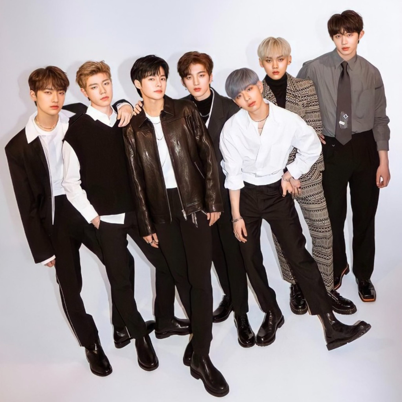 'Lý Mạc Sầu' Trương Hinh Dư gây bất ngờ vì cạo trọc đầu ảnh 9