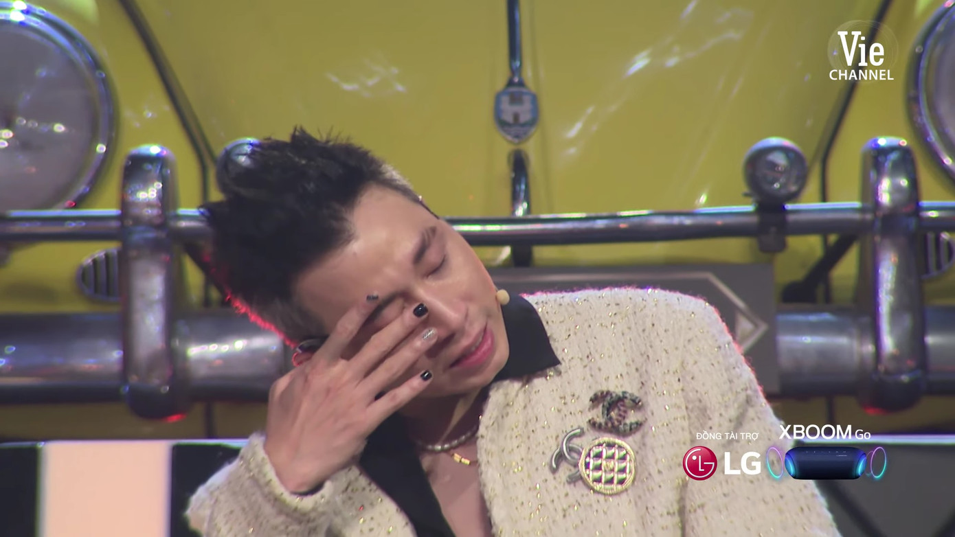 Sân khấu 'Rap Việt' ngập tràn nước mắt, Trấn Thành nhòe lệ vì những ‘chiến binh tâm hồn’ ảnh 4