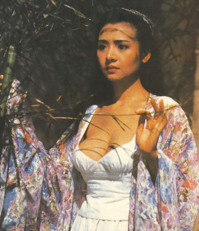 Nhìn lại những hình ảnh ‘bốc lửa’ của 'bom sex' Hồng Kông thập niên 90 Diệp Tử My ảnh 2