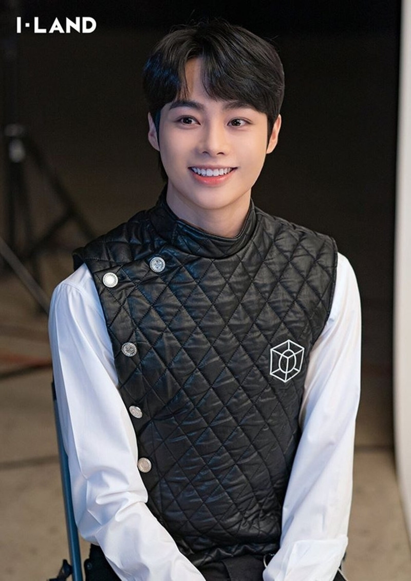 Sự thật về tấm ảnh chưa qua photoshop gây sốc của Địch Lệ Nhiệt Ba ảnh 6