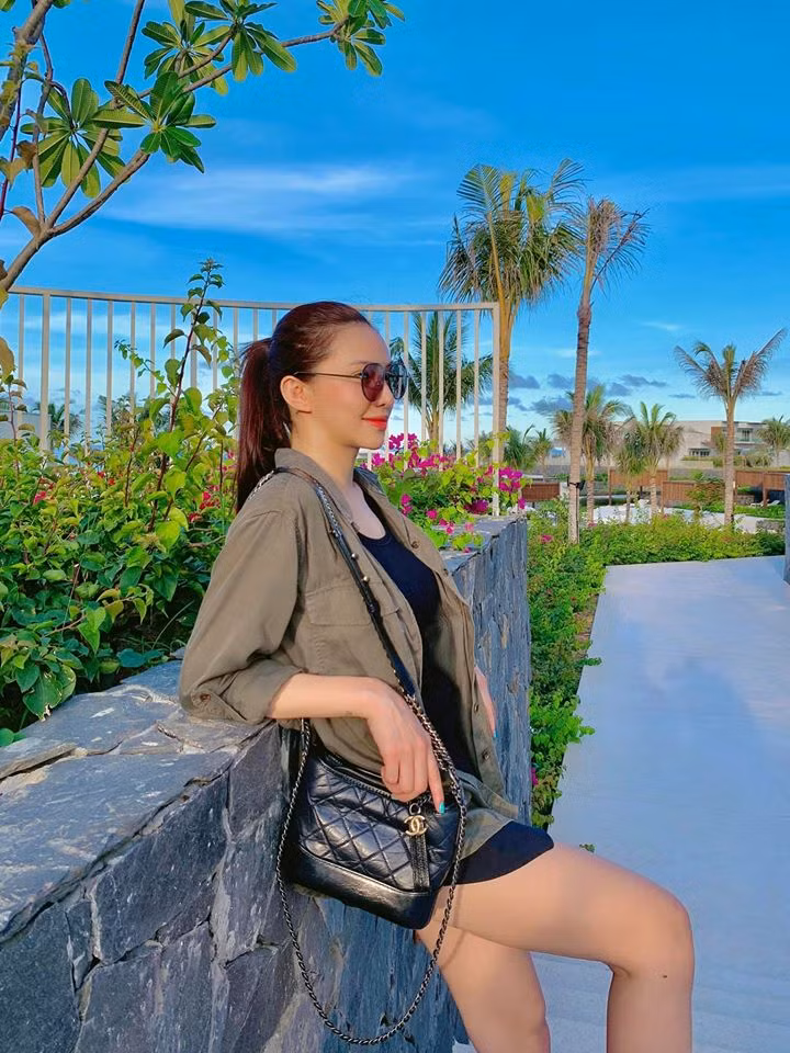 Lưu Đê Ly nói gì trước thông tin bị giang hồ đánh đập, đòi nợ 4 triệu ảnh 4