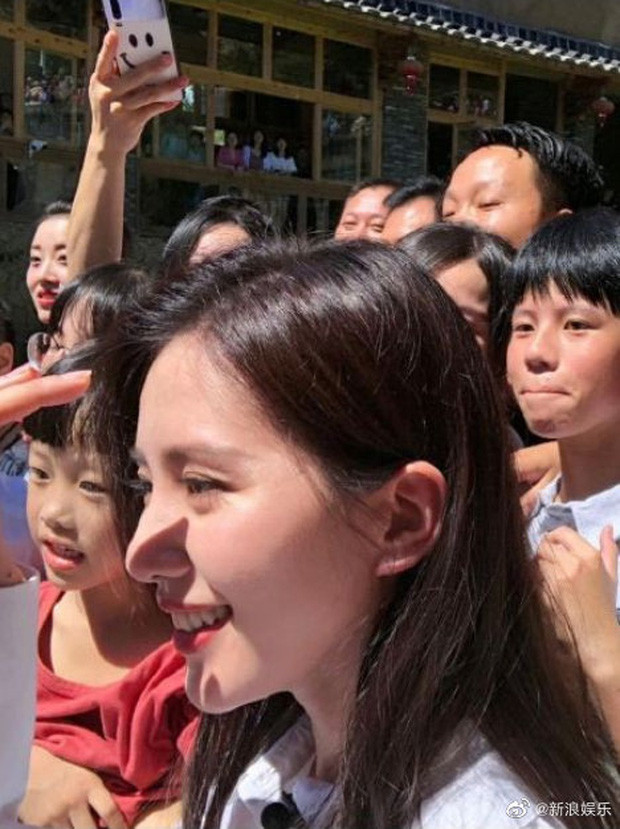 ‘Điêu Thuyền’ Ninh Tịnh gầy rộc hốc hác, mỹ nhân phim Châu Tinh Trì vai trần gợi cảm ảnh 4