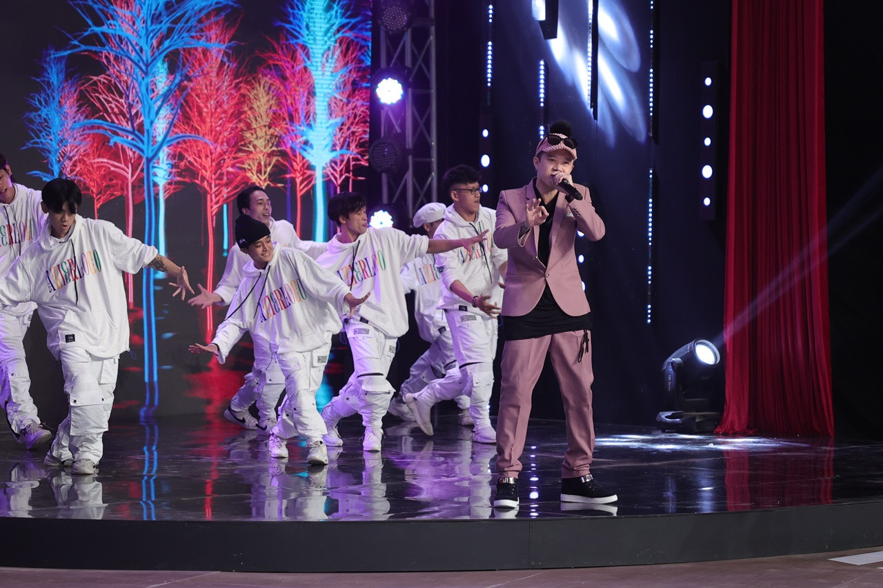 Nghệ sĩ Mạc Can tái xuất, khiến MC Lại Văn Sâm 'toát mồ hôi' nhận làm 'sư phụ' ảnh 6