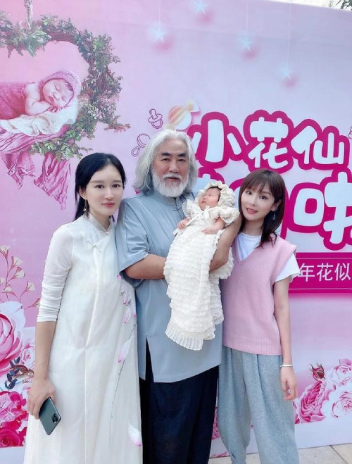 Sốt xình xịch với bộ ảnh nàng 'Triệu Mẫn' An Dĩ Hiên bụng bầu vượt mặt ở tuổi 40 ảnh 6