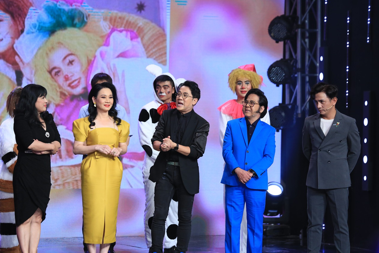 Dàn nghệ sĩ nhóm Líu Lo, thần tượng của trẻ em một thời tụ hội sau 20 năm ảnh 2