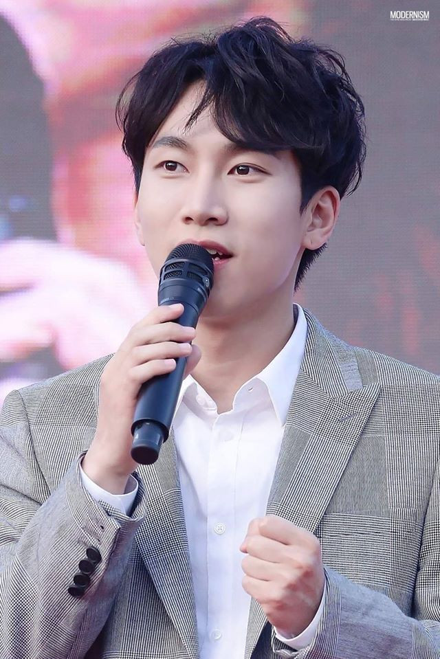 Lý Nhược Đồng tung ảnh sinh nhật, dân tình ‘choáng’ khi biết tuổi thật của 'Tiểu Long Nữ' ảnh 10