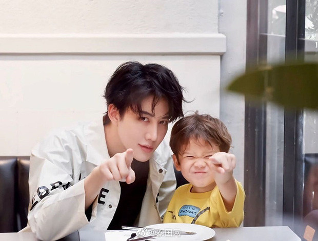 Son Ye Jin là nữ diễn viên Hàn Quốc đẹp nhất 2020, bất ngờ với thứ hạng của Song Hye Kyo ảnh 7