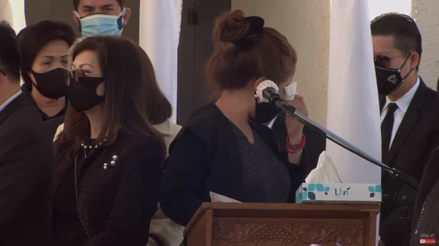 Xót xa khoảnh khắc vợ nhìn mặt nghệ sĩ Chí Tài lần cuối trước khi chia xa vĩnh viễn ảnh 10