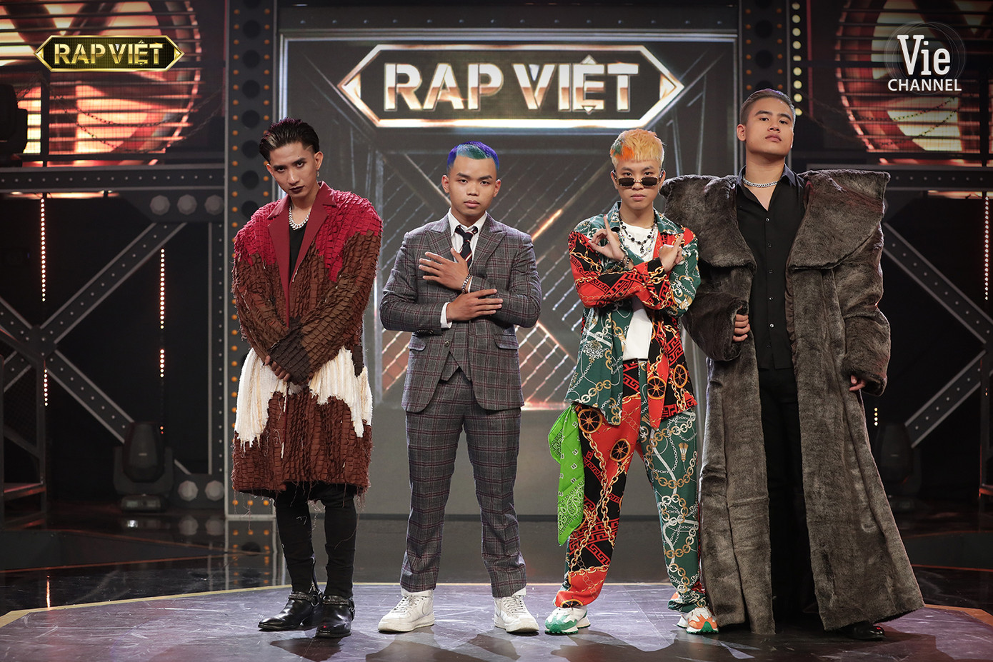 GDucky mang opera vào rap tại bảng tử thần, 'lột xác' ma mị hát 'Tiền Nhiều Để Làm Gì?' ảnh 3