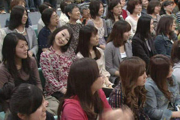 Sự thật về 'cô gái ma xoay đầu' gây rợn tóc gáy từng xuất hiện trên truyền hình Nhật ảnh 1