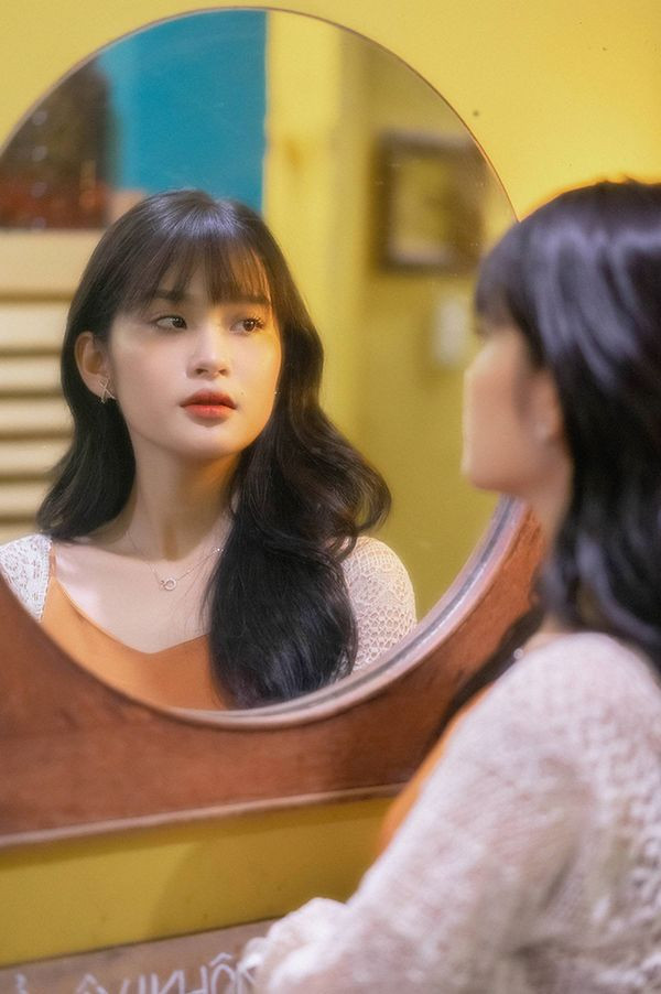 Nhan sắc giống đến không ngờ của 10x vào vai người tình trong mộng của Trịnh Công Sơn ảnh 10