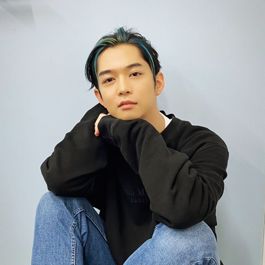 Ảnh 'xinh gái' từ bé của tài tử Tạ Đình Phong khiến fan 'mắt tròn mắt dẹt' ảnh 9