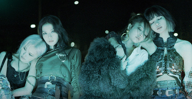 Nam idol Hàn Quốc bắt trend clip triệu view ngồi im nhìn camera của TikToker Việt ảnh 8