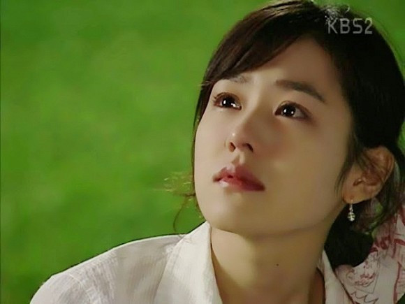 Chị đẹp 'Hạ cánh nơi anh' vượt mặt Song Hye Kyo để trở thành mỹ nhân đẹp nhất châu Á ảnh 3