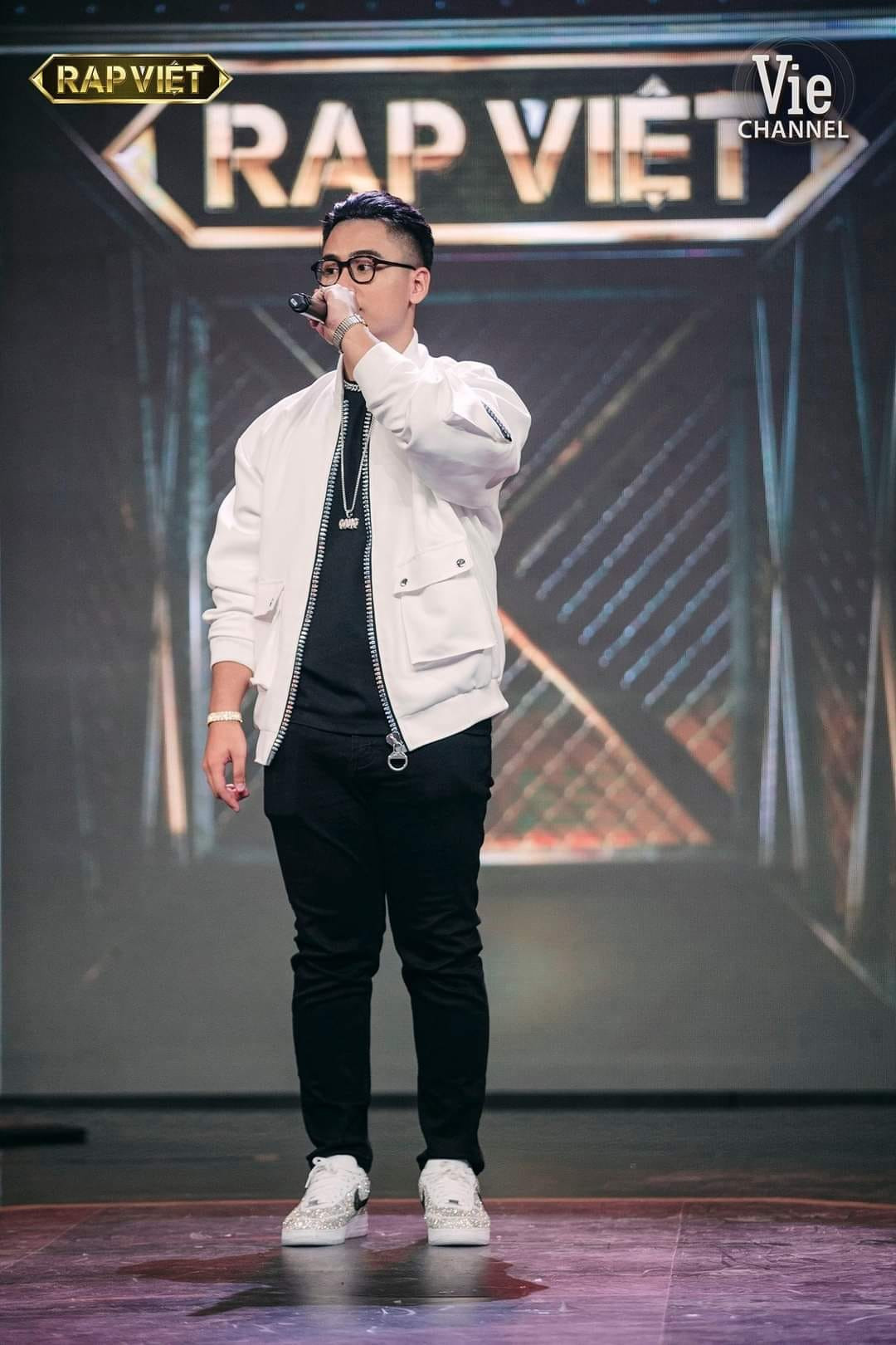 HLV Karik 'khóc vì hối hận' với GDucky tại Chung kết Rap Việt ảnh 1