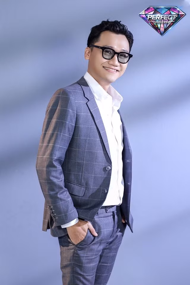 Xuân Nghị không ngại cởi, tự tin khoe vai trần trên show hẹn hò mới ảnh 2