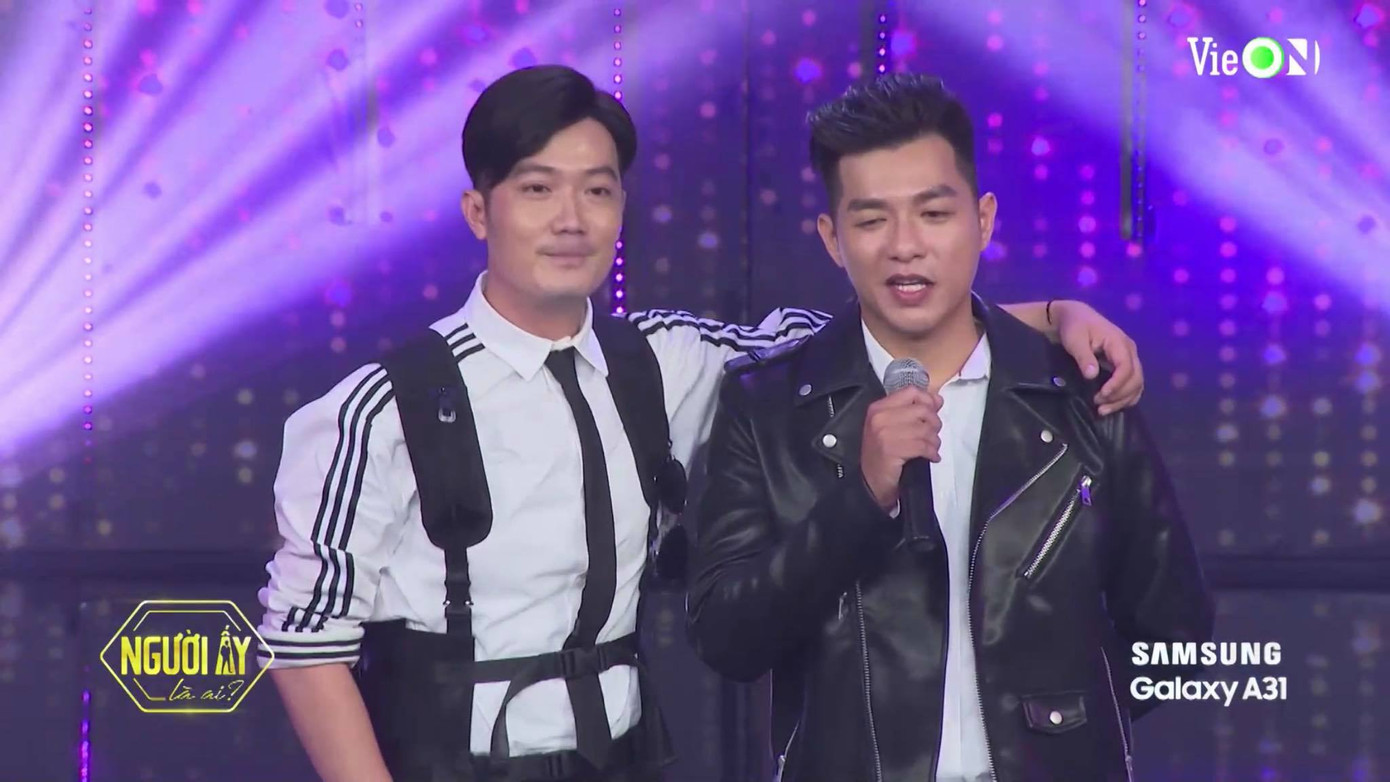 Hương Giang là nữ chính 'Người ấy là ai', chưa gì đã bị nghi vấn hẹn hò với CEO Singapore ảnh 4