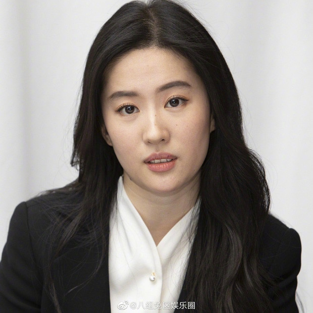 Lưu Diệc Phi khiến fan hoảng hồn vì lộ mặt chảy xệ, nhăn nheo ảnh 3