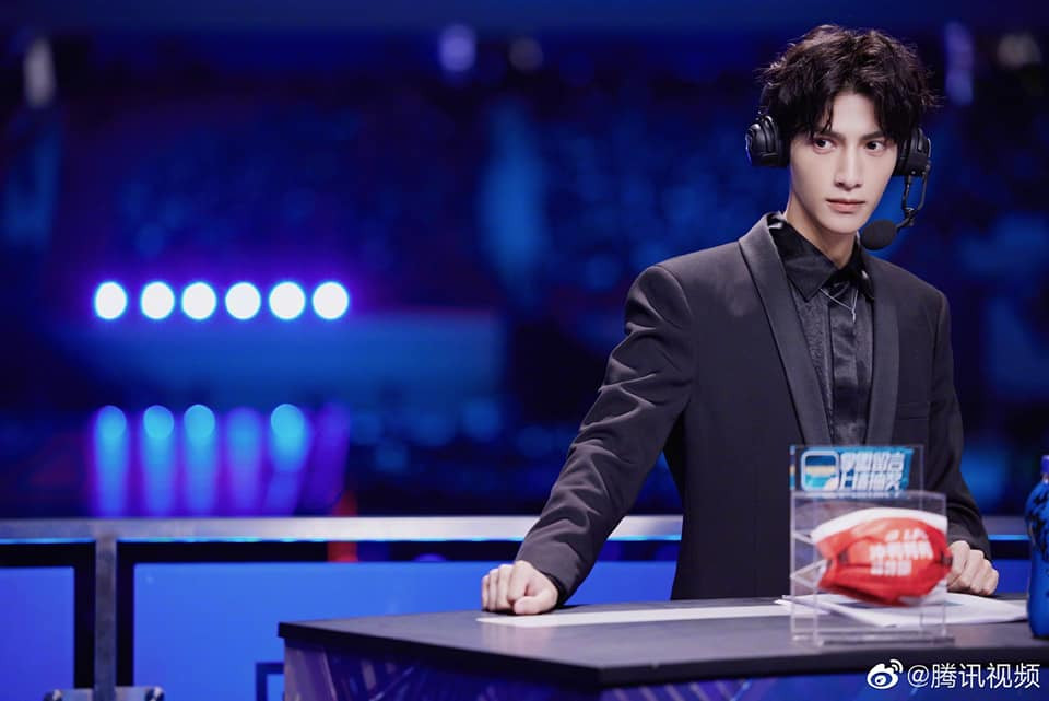 Mê mẩn ngắm ‘ma nữ đẹp nhất Thái Lan’ Mai Davika hóa Tiên bướm gợi cảm dịp Halloween ảnh 10