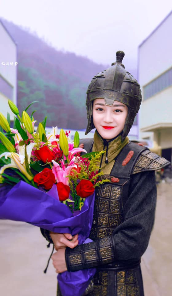 Thân hình S-line nóng bỏng của nữ thần tượng 19 tuổi được dân mạng không ngớt lời khen ảnh 4