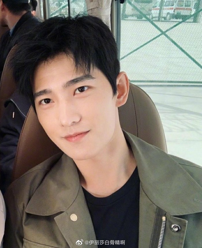 Con gái 4 tuổi của ‘mỹ nhân đẹp nhất Philippines’ đẹp tựa thiên thần, cát-xê cao hơn mẹ ảnh 14