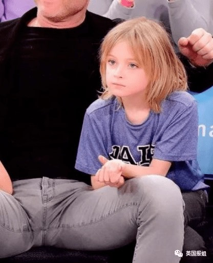 Ngây ngất trước ngoại hình xinh hơn con gái của quý tử nhà minh tinh phim 'King Kong' ảnh 3