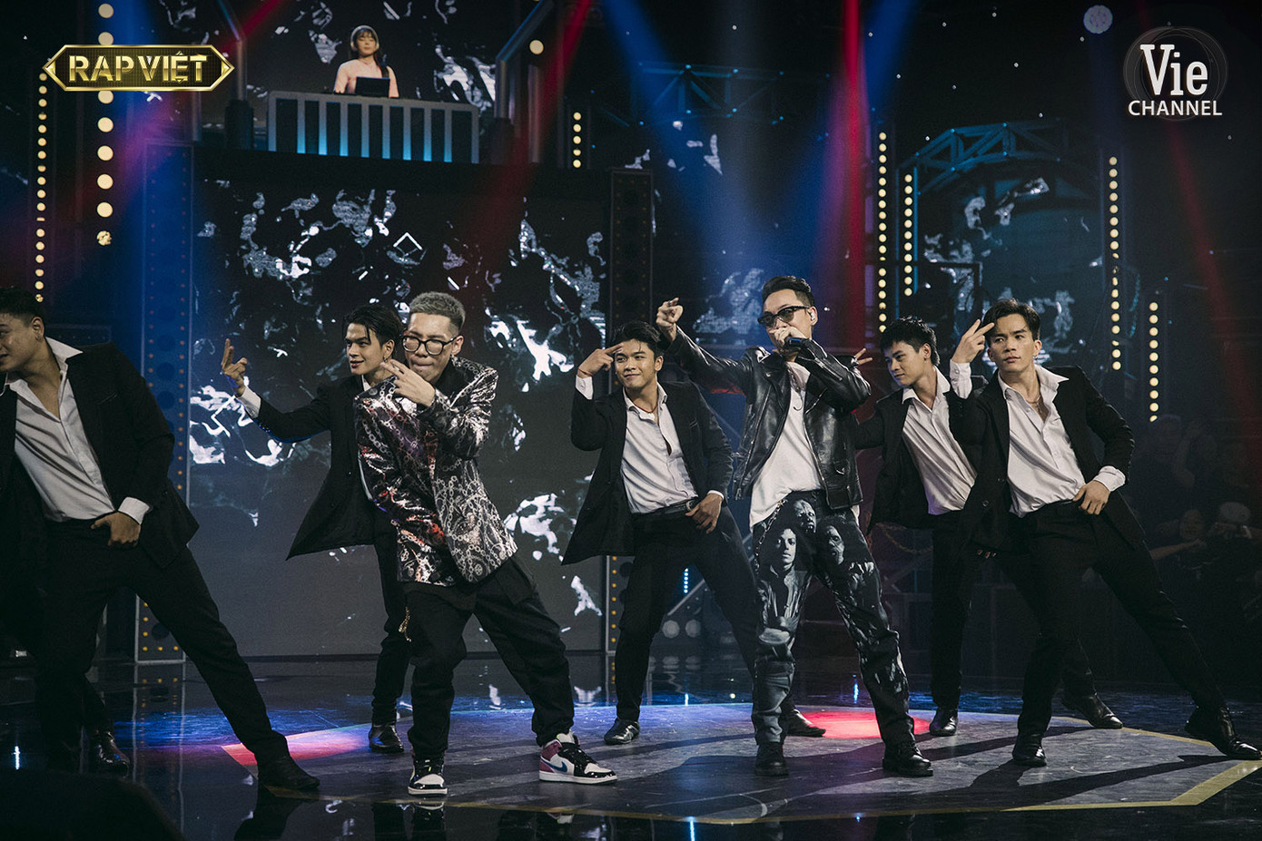 Chung kết Rap Việt: Giữa 'bão' scandal, MCK bùng nổ như 'thả hổ về rừng' cùng JustaTee ảnh 4