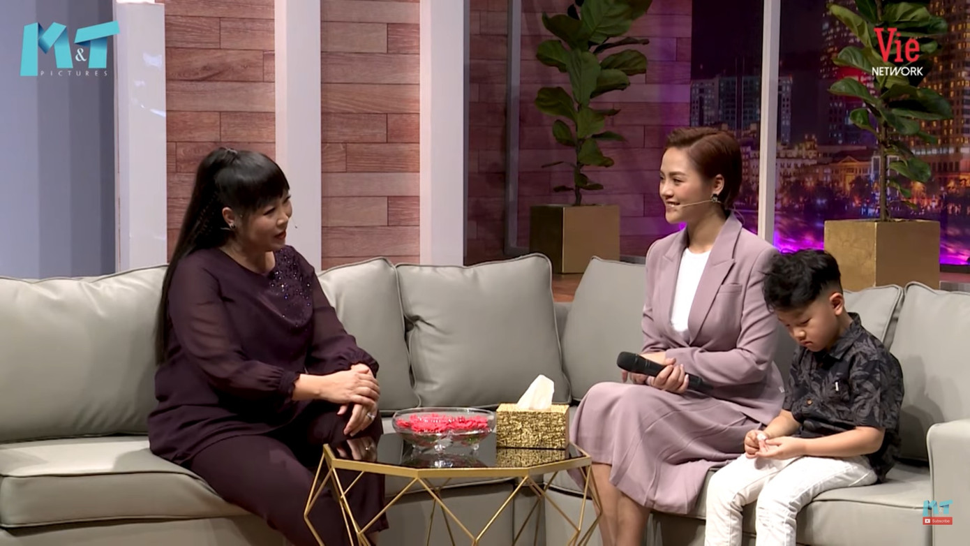 Thu Quỳnh khóc khi kể quá trình 'vượt cạn' đau đớn, từng muốn nhảy lầu tự tử vì trầm cảm ảnh 4