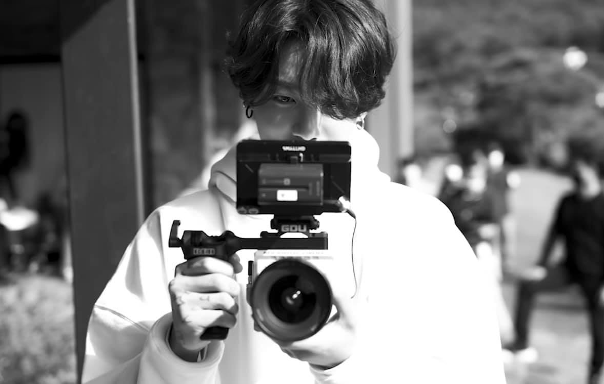 'Nữ hoàng gợi cảm' Hàn gây náo loạn mạng xã hội khi diện nội y mát mẻ tạo dáng khiêu khích ảnh 5