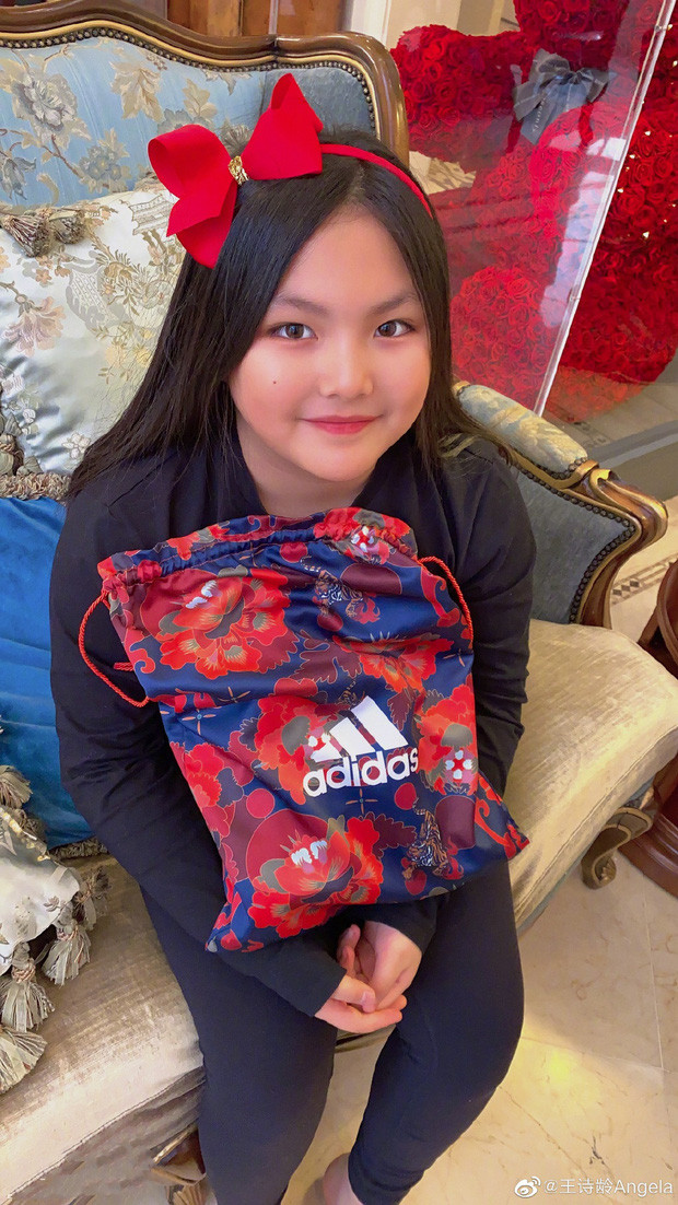 Sao nhí gây tranh cãi vì có thái độ hỗn hào, tự ý dập điện thoại của mẹ ảnh 4