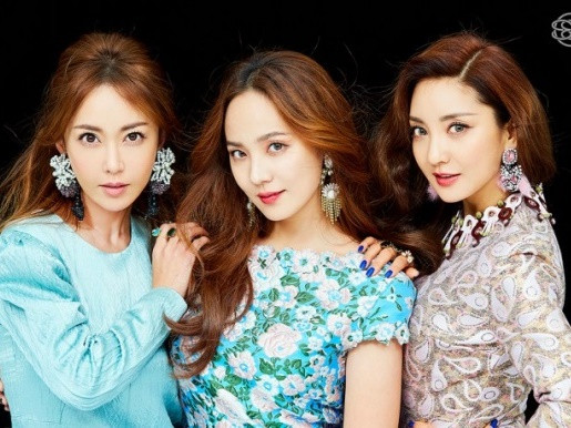 Ngắm loạt trang phục của 'Võ Mỵ Nương Truyền Kỳ' từng bị ‘tuýt còi’ vì hở bạo ảnh 13