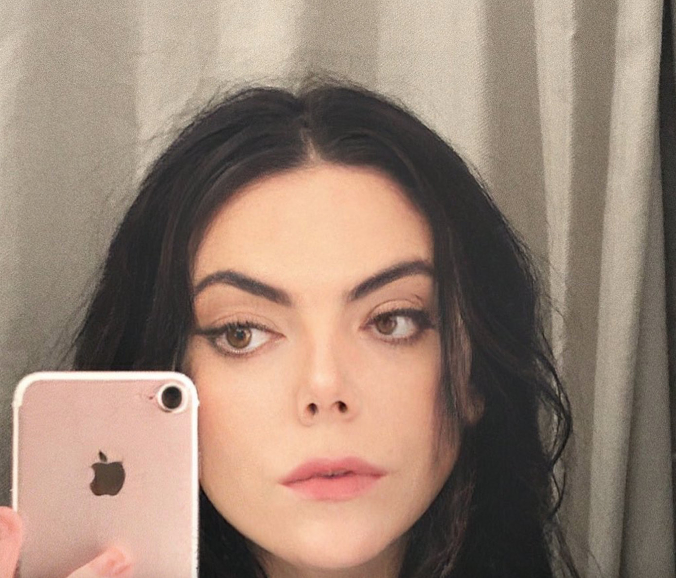 Sửng sốt với cô gái có khuôn mặt giống Michael Jackson ảnh 3