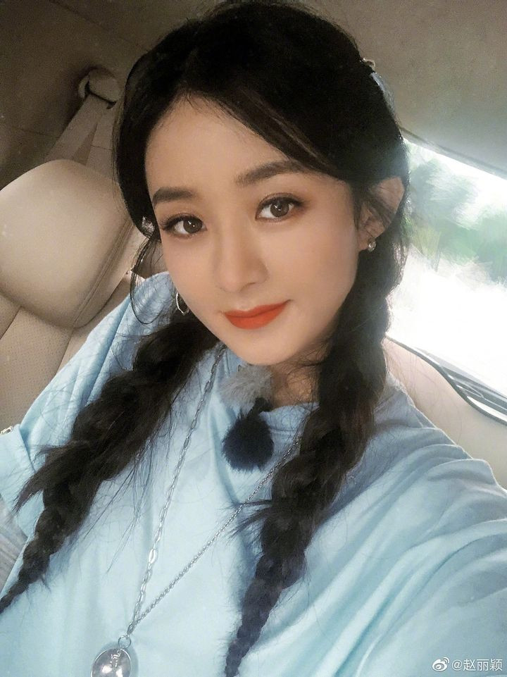 Lưu Diệc Phi khiến fan hoảng hồn vì lộ mặt chảy xệ, nhăn nheo ảnh 11